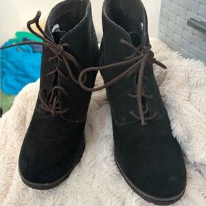 Timberland Stylish Black Suede Ankle Boots